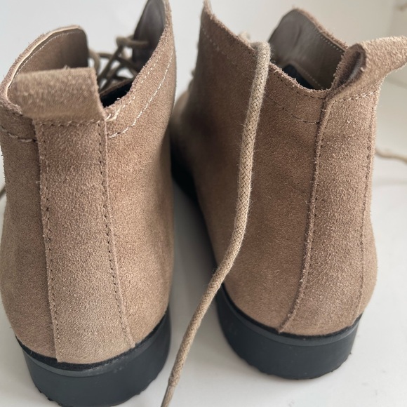 Cougar Suede taupe Lace-Up Boots size 8 - Picture 4 of 7